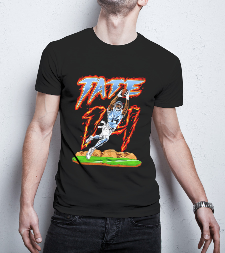Tennessee Titans Carnell Tate Hand Drawn 17 Football T-Shirt