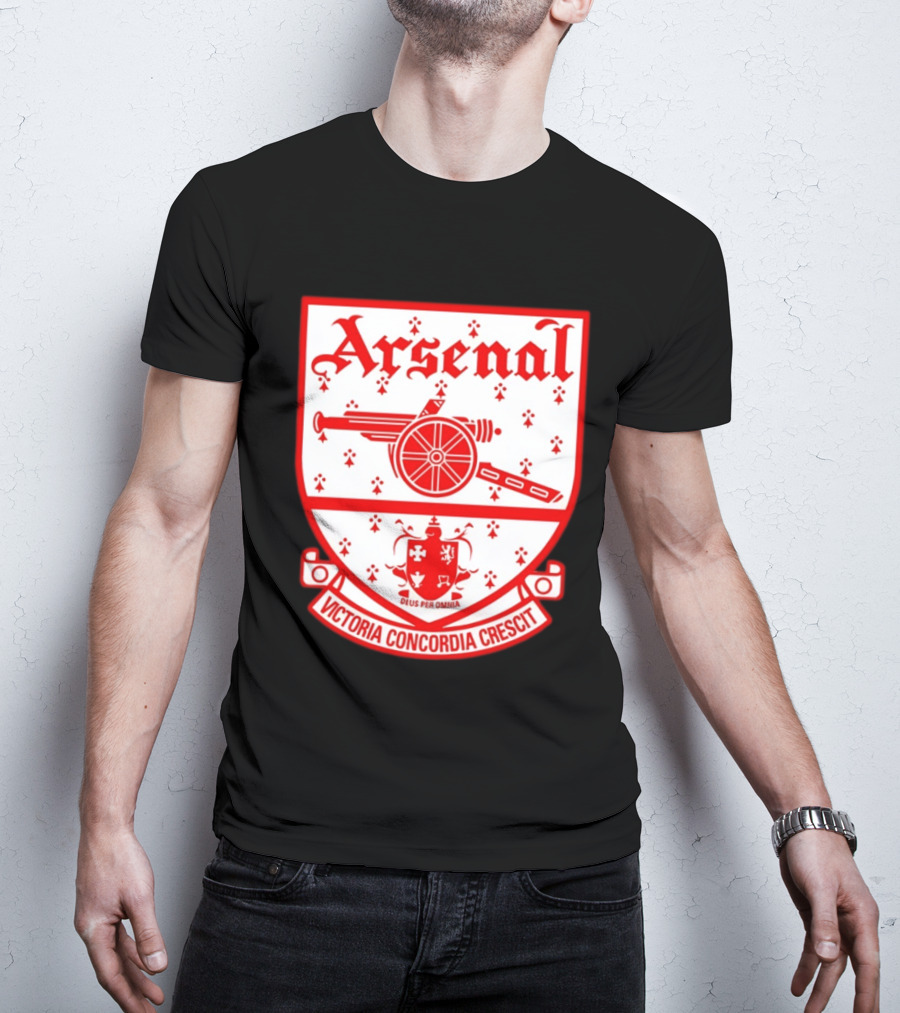 Arsenal FC Crest Deus Per Omnia Victoria Concordia Crescit T-Shirt