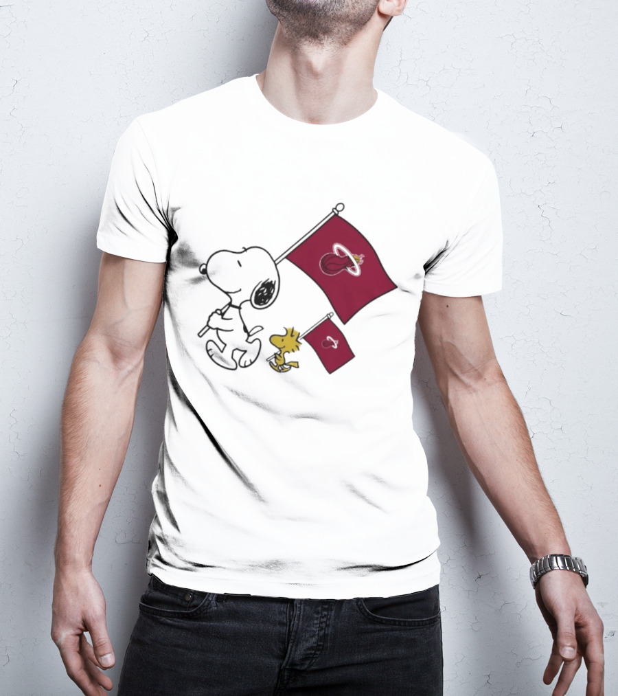 Miami Heat Snoopy Woodstock Miami Heat Flags T-Shirt