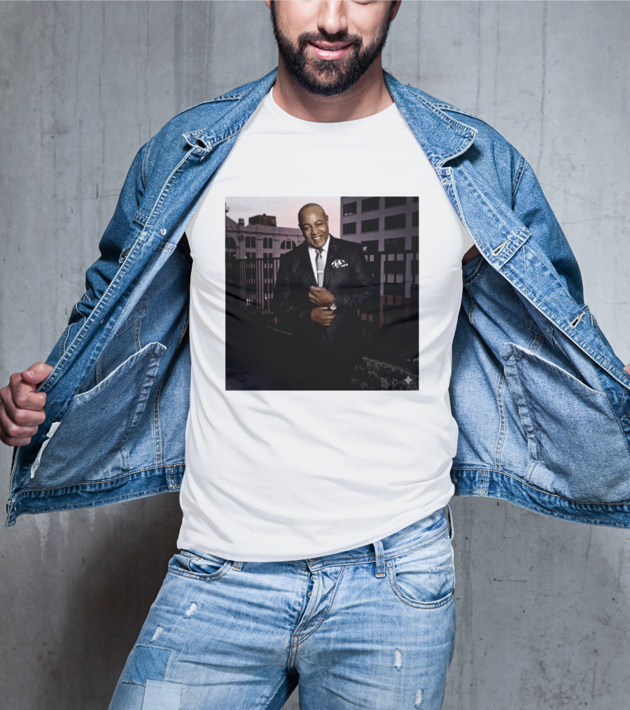 Peabo Bryson Soul Singer Known As The Voice Of Love Dies At 75 T-Shirt