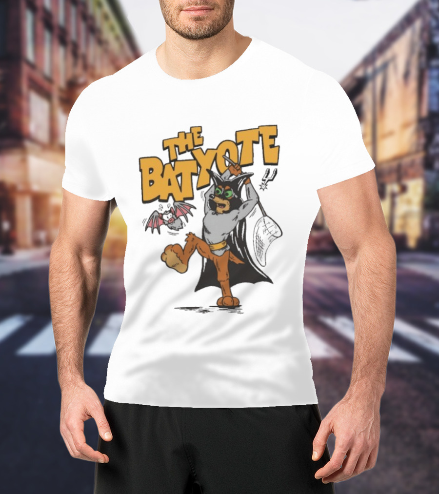 San Antonio Spurs The Batyote Character With Cape And Bat T-Shirt