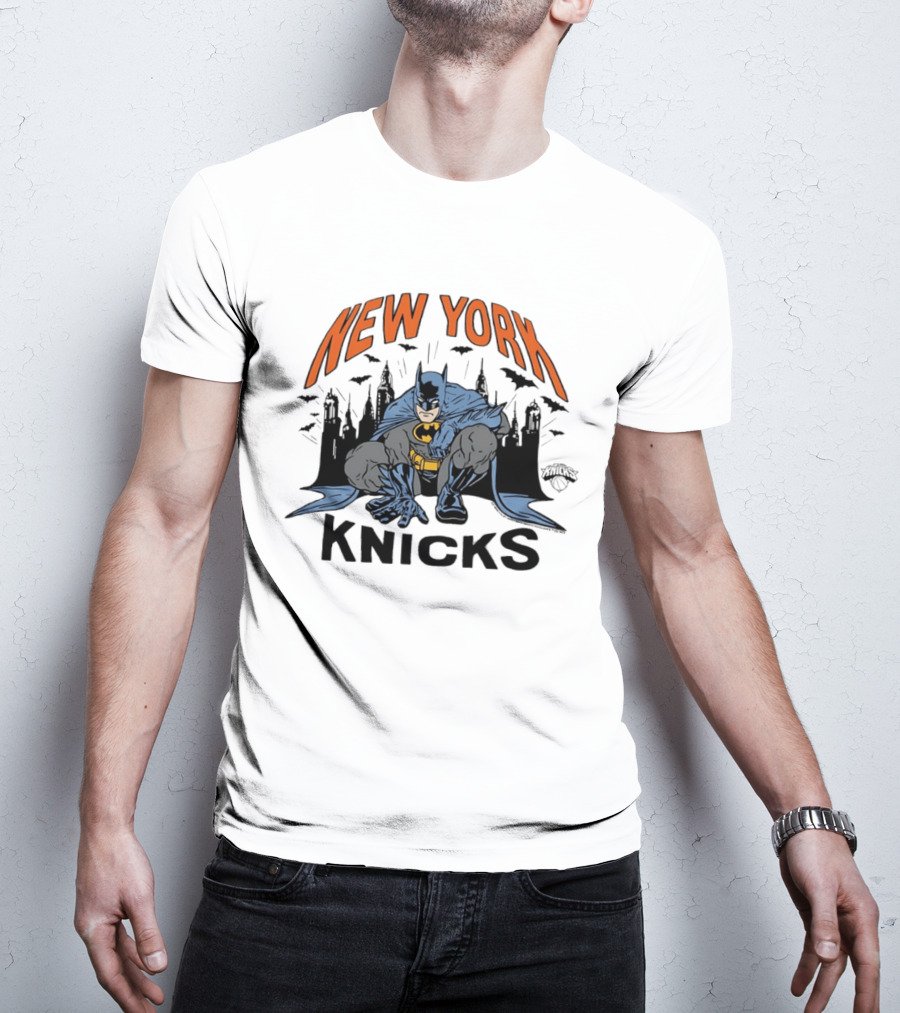 New York Knicks Batman Gotham City Skyline T-Shirt