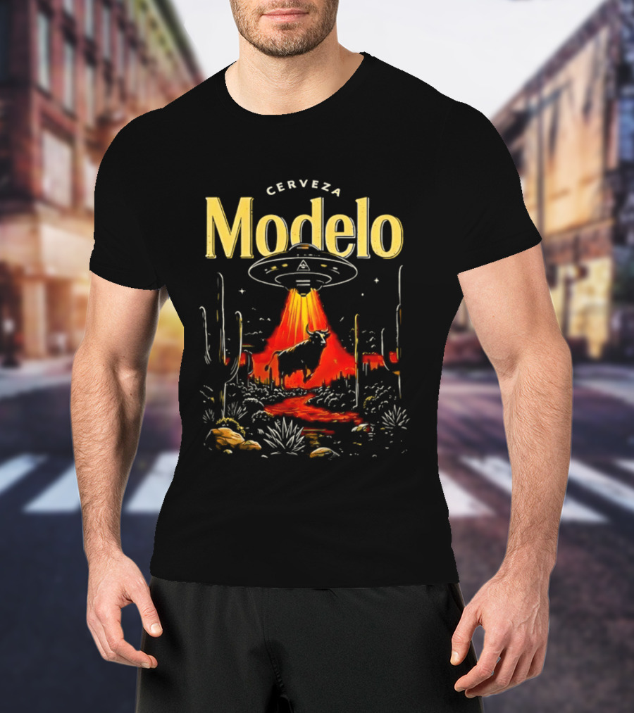 Cerveza Modelo UFO Beam Abduction Desert Scene T-Shirt