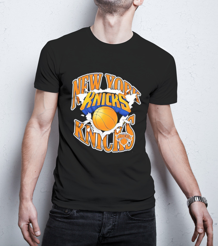 New York Knicks Bursting Basketball Knicks T-Shirt