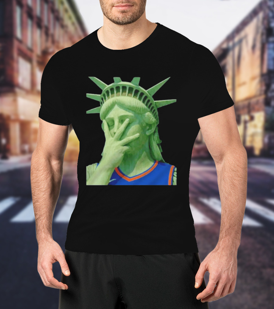 Liberty And Brunson For All Jalen Brunson 3 Points Pose Statue Of Liberty Knicks Jersey T-Shirt