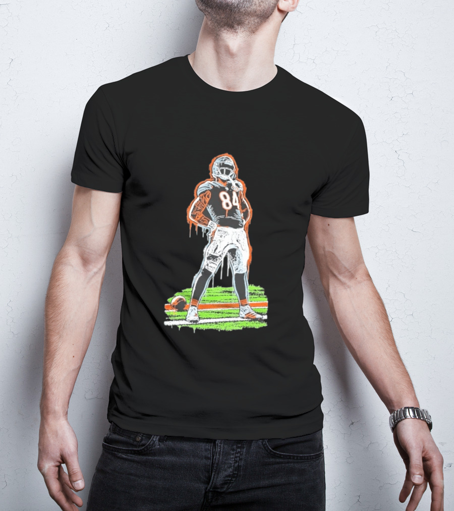 Chicago Bears Number 84 NFL Player Artwork Football Team Fan T-Shirt