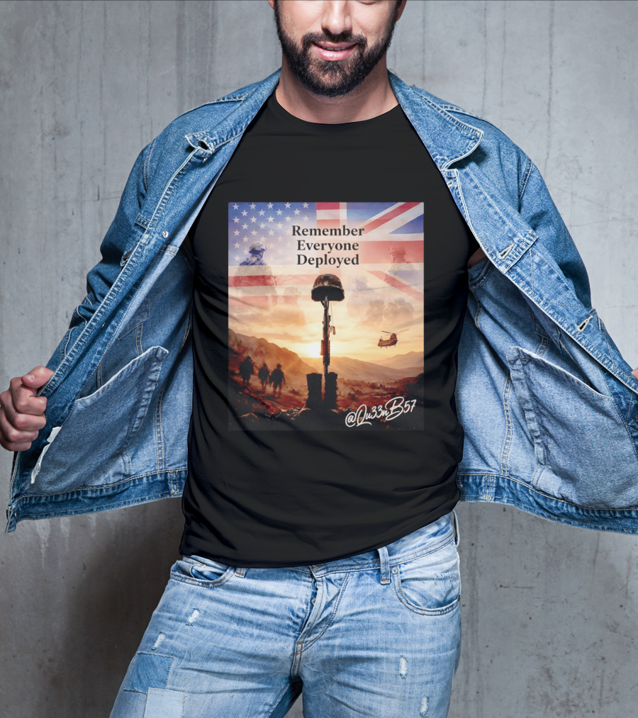 United States United Kingdom Remember Everyone Deployed Chinook Helicopter T-Shirt