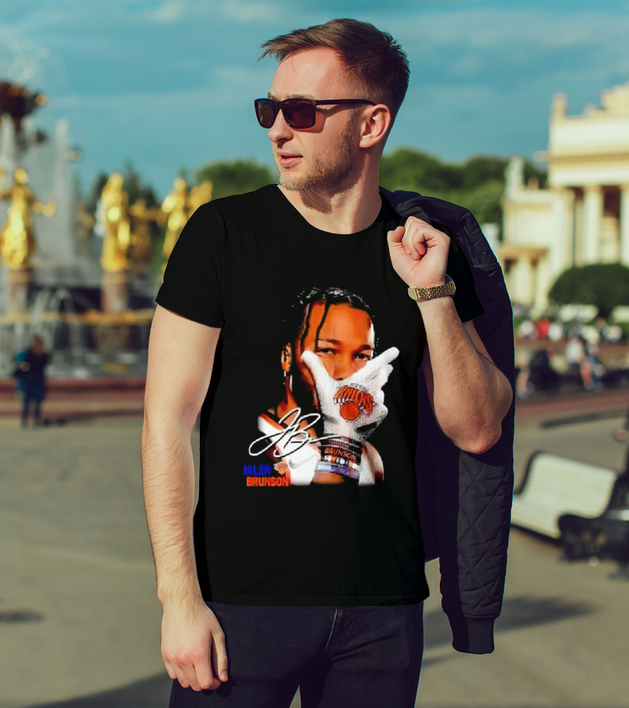 Jalen Brunson Knicks Gesture With Glove And JB Signature T-Shirt