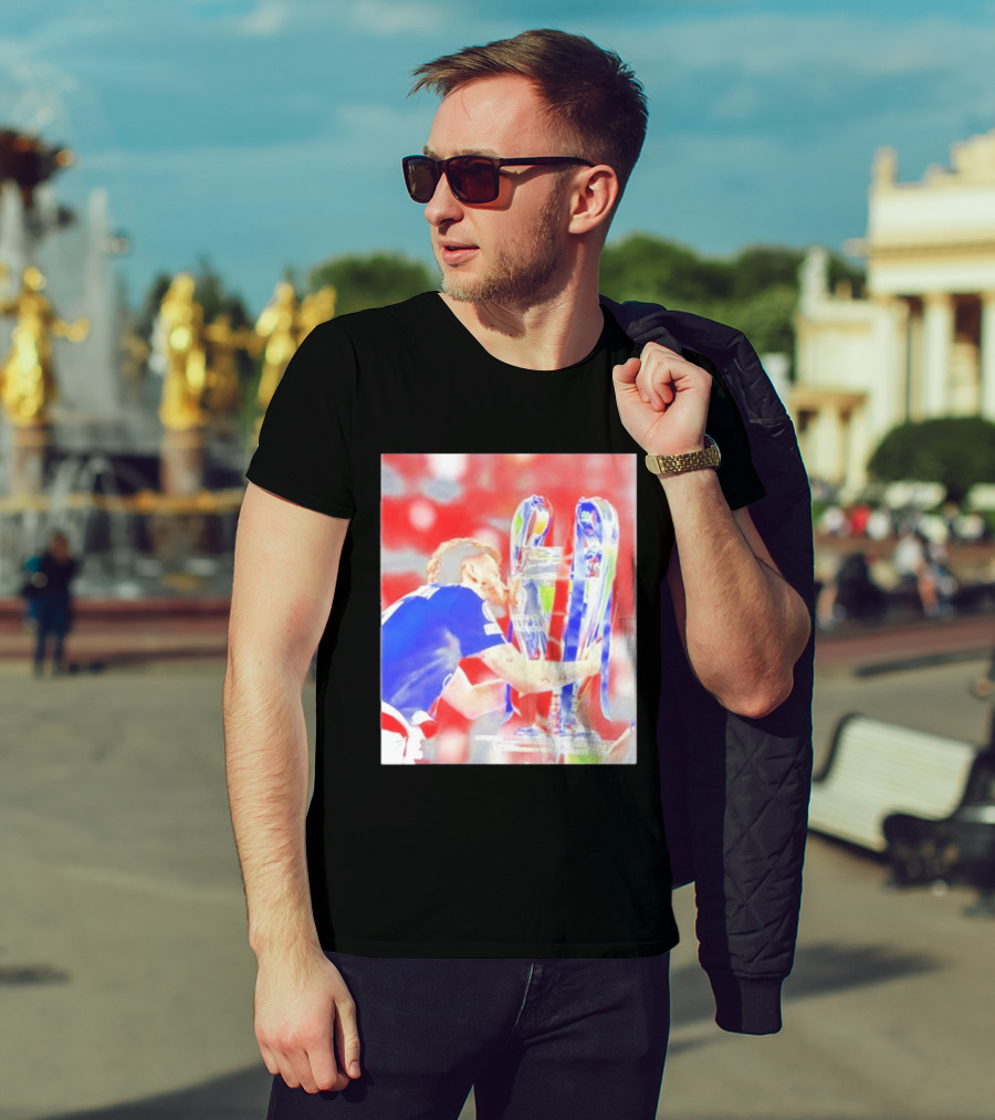 Khvicha Kvaratskhelia PSG UEFA Champions League Trophy Celebration T-Shirt
