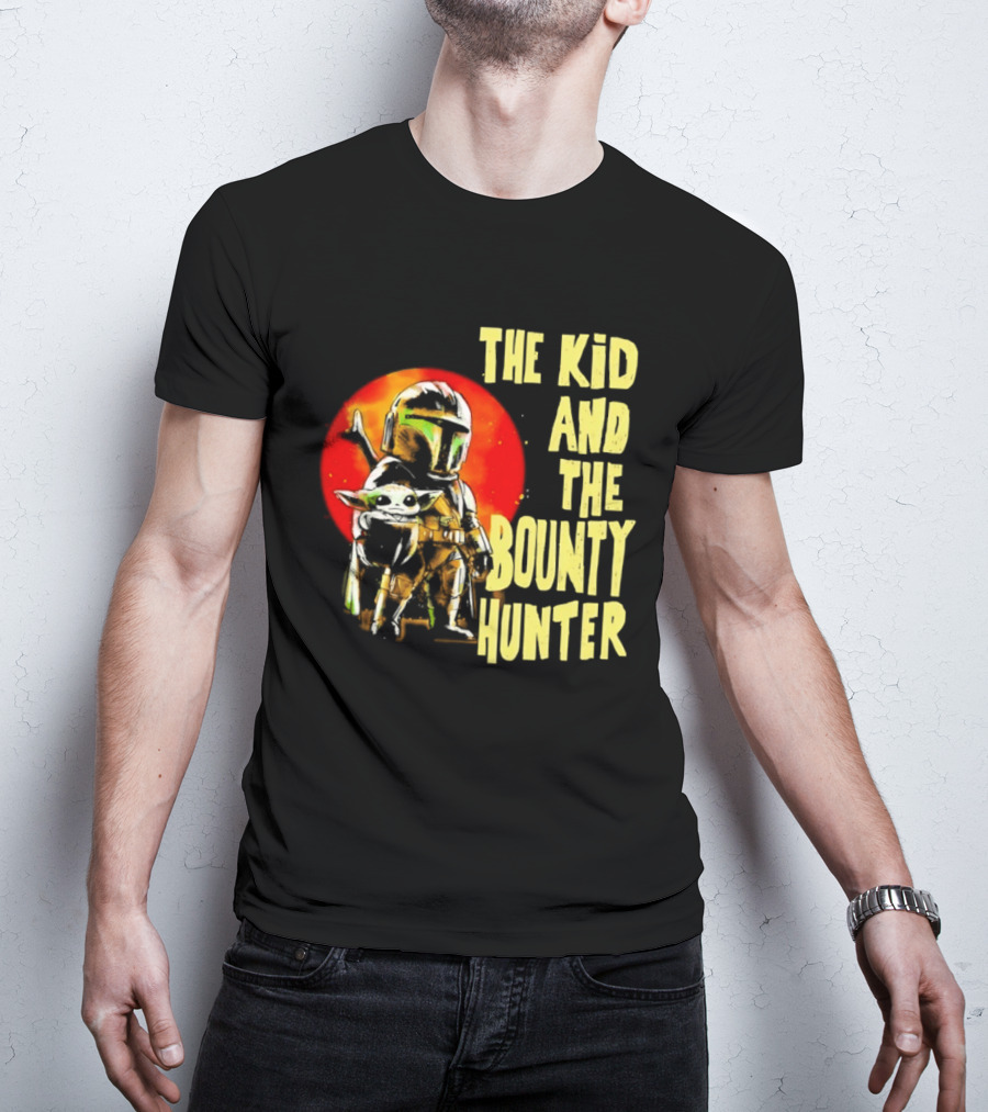 The Kid And The Bounty Hunter Grogu Din Djarin Star Wars Mandalorian Red Circle T-Shirt