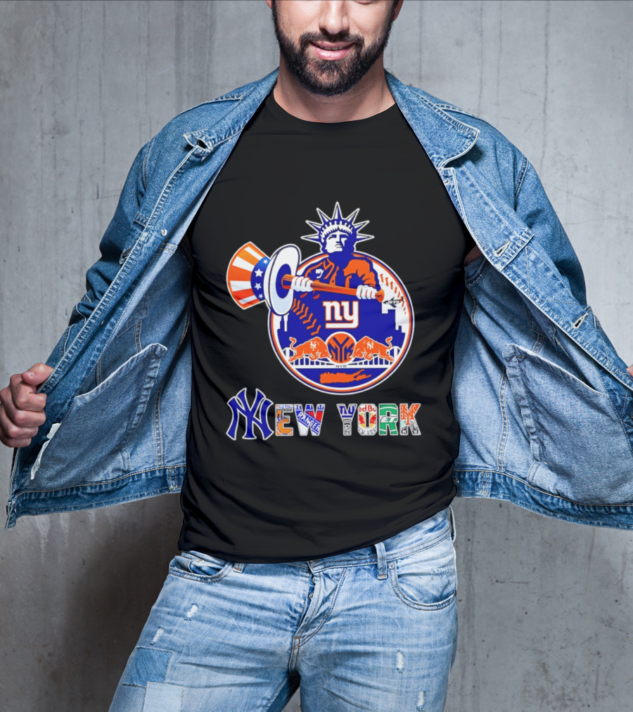 NY Yankees Mets Knicks Rangers Giants Statue Of Liberty New York Sports T-Shirt