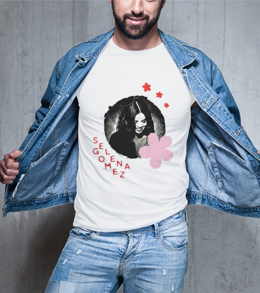 Selena Gomez Smile With Pink Paper Flower And Red T-Shirt