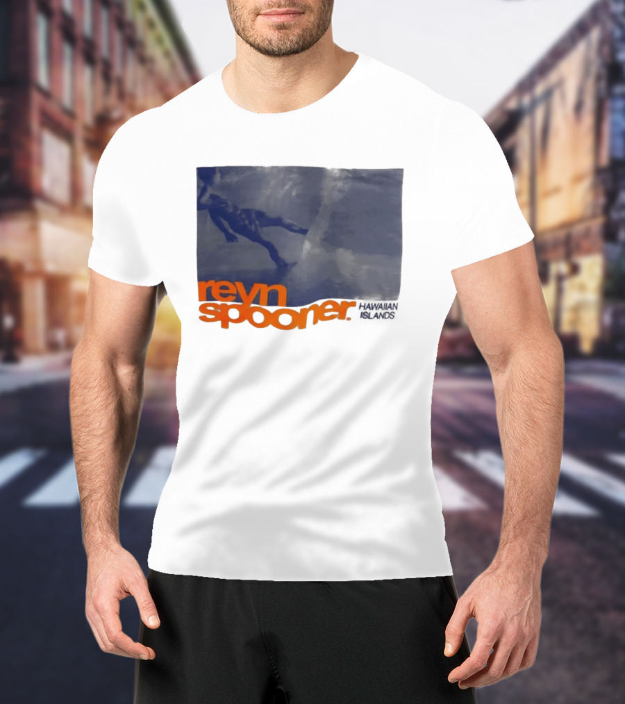 Reyn Spooner Hawaiian Islands Surfing Waves T-Shirt