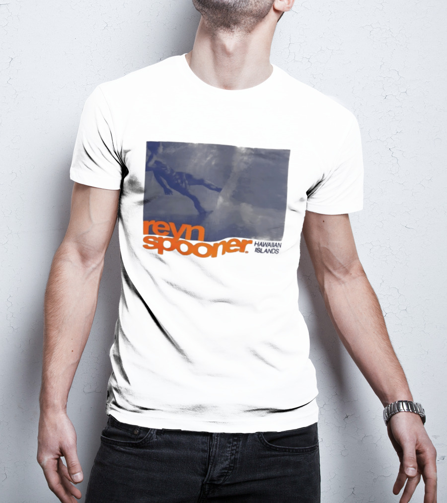 Reyn Spooner Hawaiian Islands Surfing Waves T-Shirt