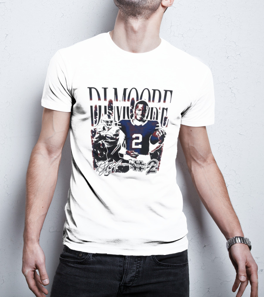 DJ Moore #2 Football Player Portrait Signature T-Shirt