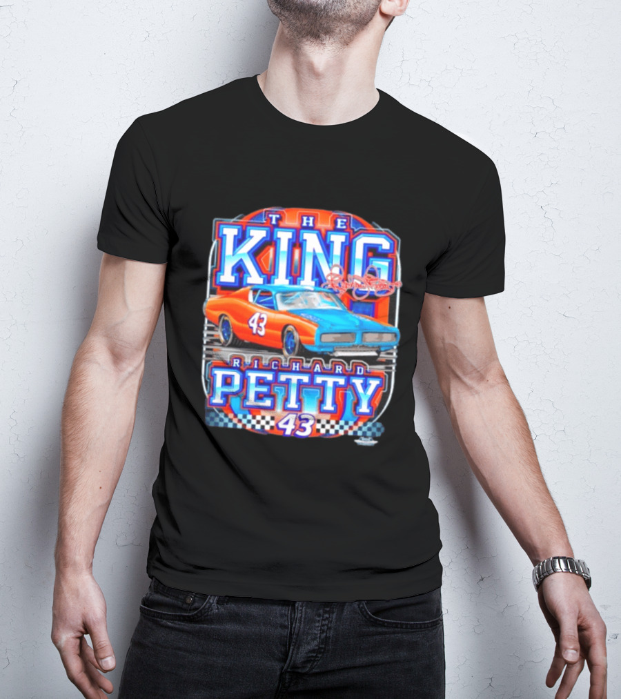 Richard Petty The King No 43 NASCAR Racing Car Checkered Flag T-Shirt