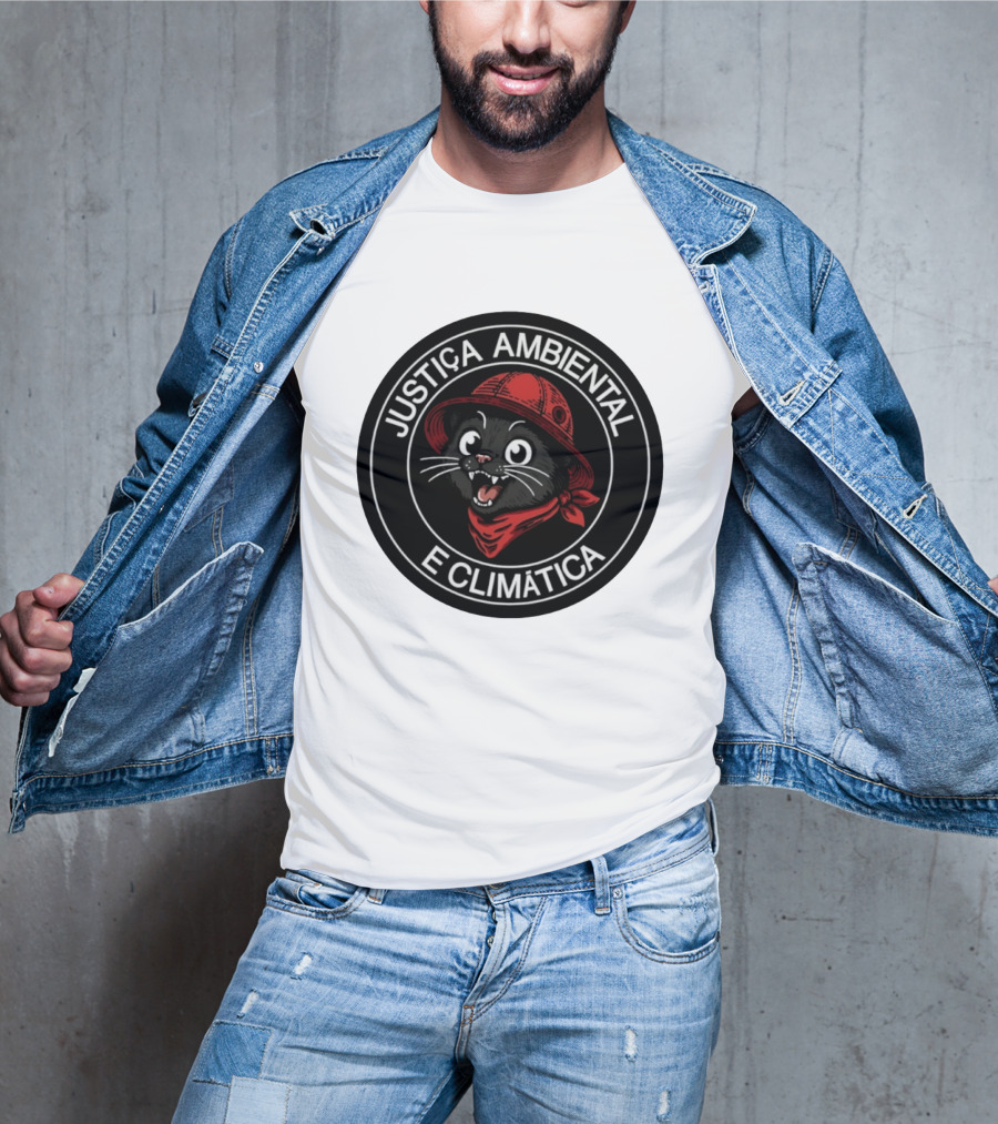 Justiça Ambiental E Climática Black Cat In Red Helmet And Bandana T-Shirt