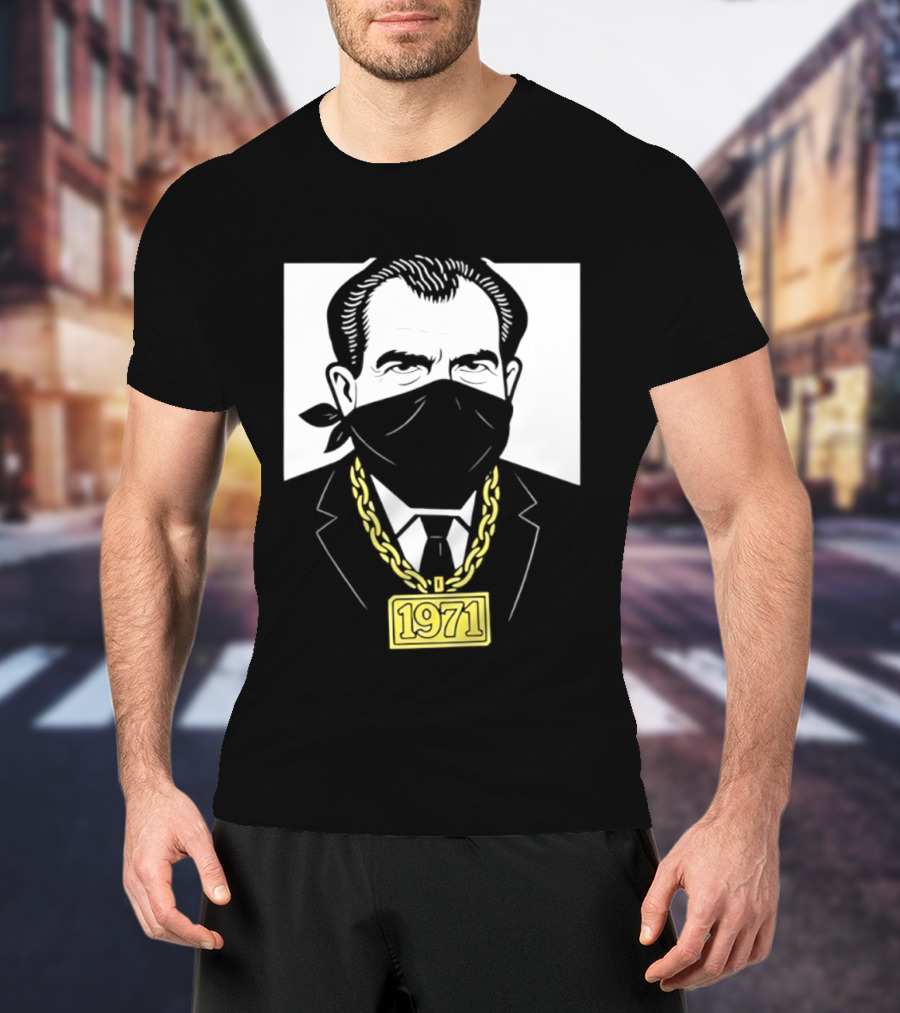 Richard Nixon 1971 Bandana Gold Chain T-Shirt