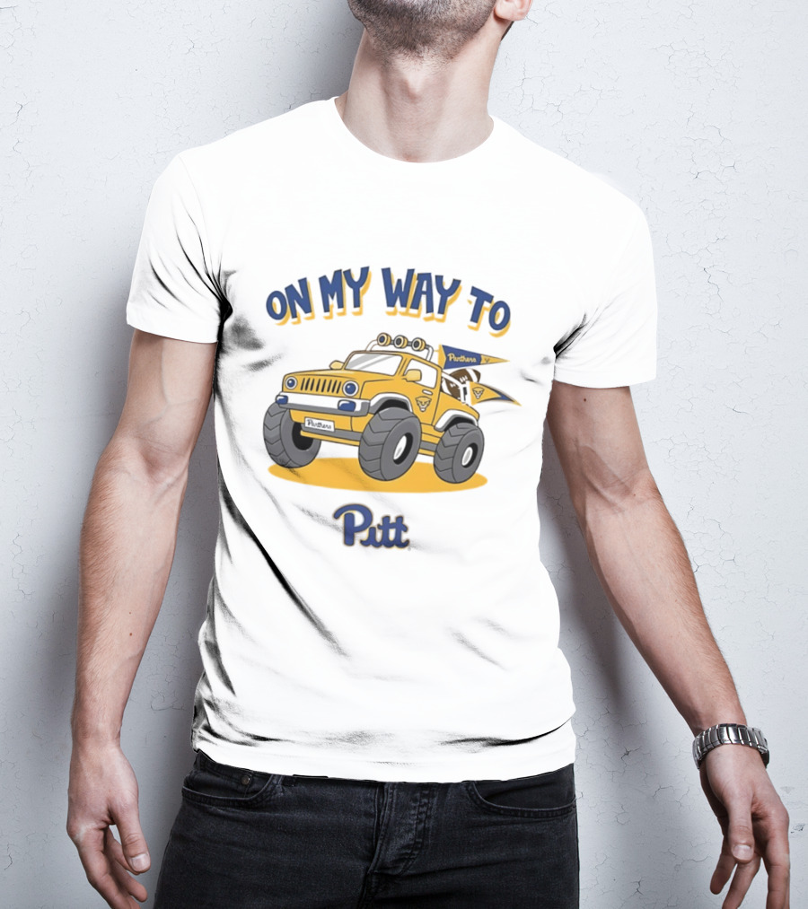 On My Way To Pitt Panthers Jeep With Flags And Tires T-Shirt