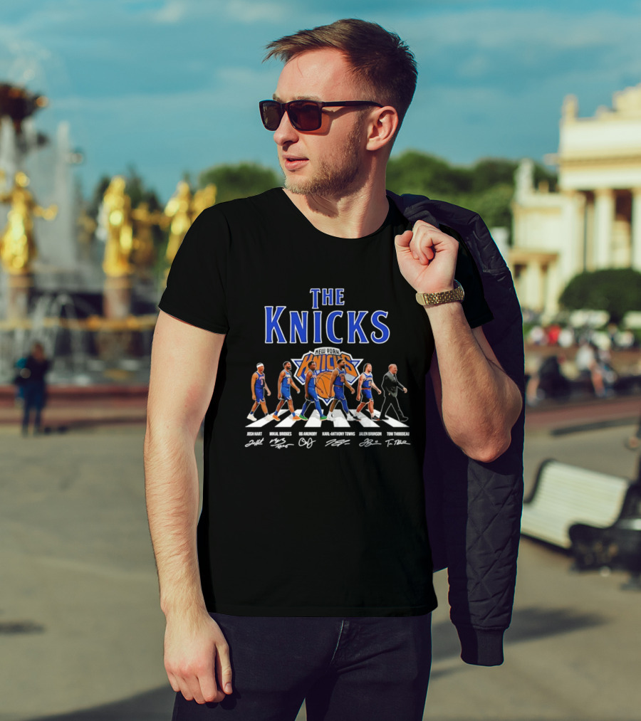 The Knicks Josh Hart Mikal Bridges OG Anunoby Karl Anthony Towns Jalen Brunson Tom Thibodeau Signatures Walking Knickerbockers T-Shirt
