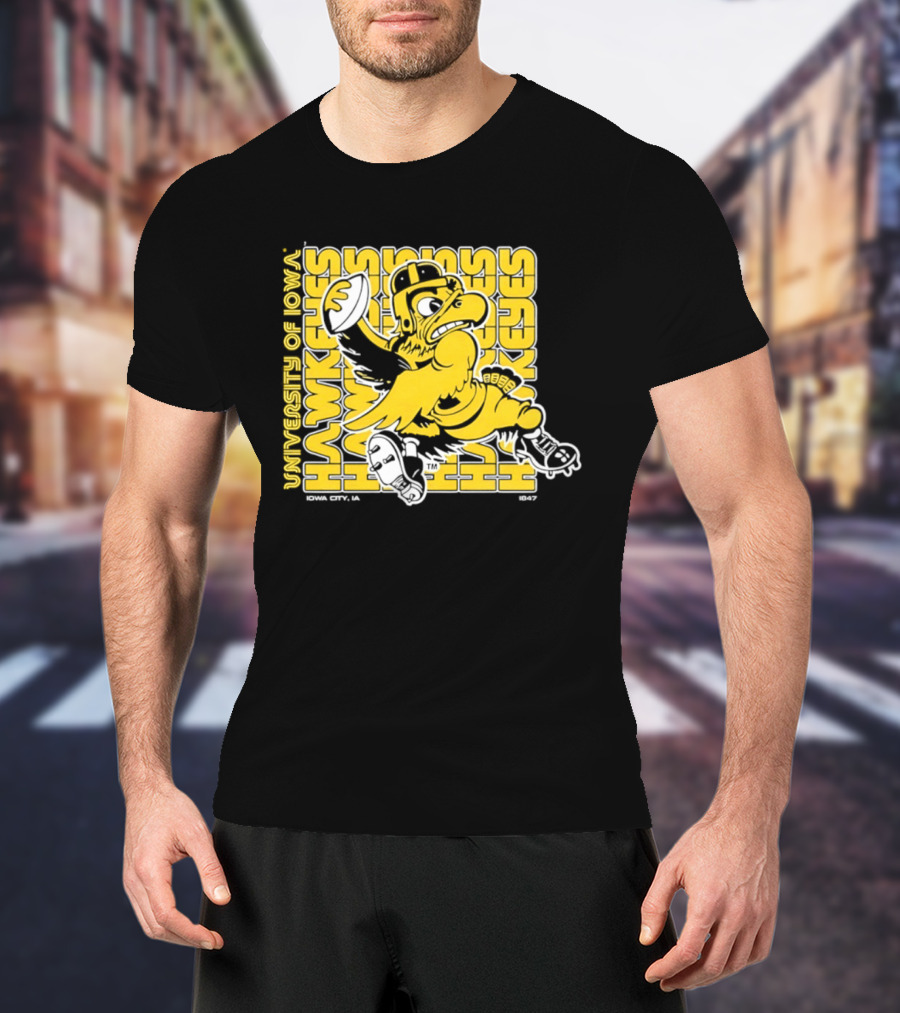 University Of Iowa Hawkeyes Mascot Iowa City Retro 1847 T-Shirt