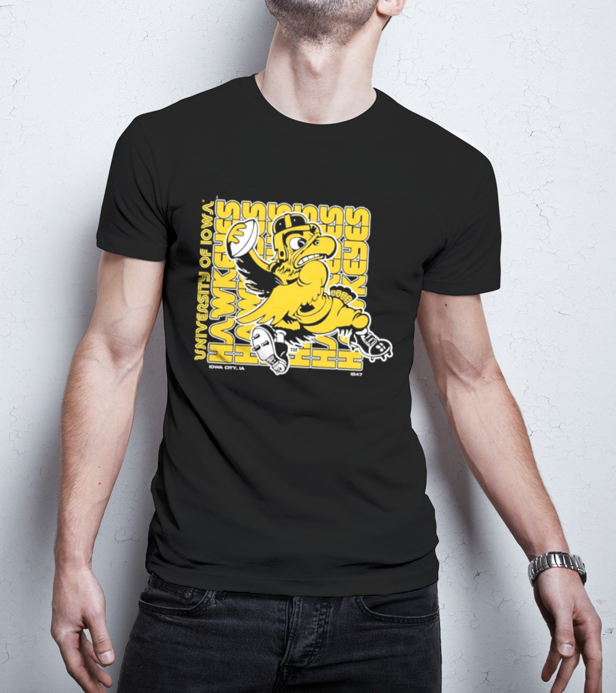 University Of Iowa Hawkeyes Mascot Iowa City Retro 1847 T-Shirt
