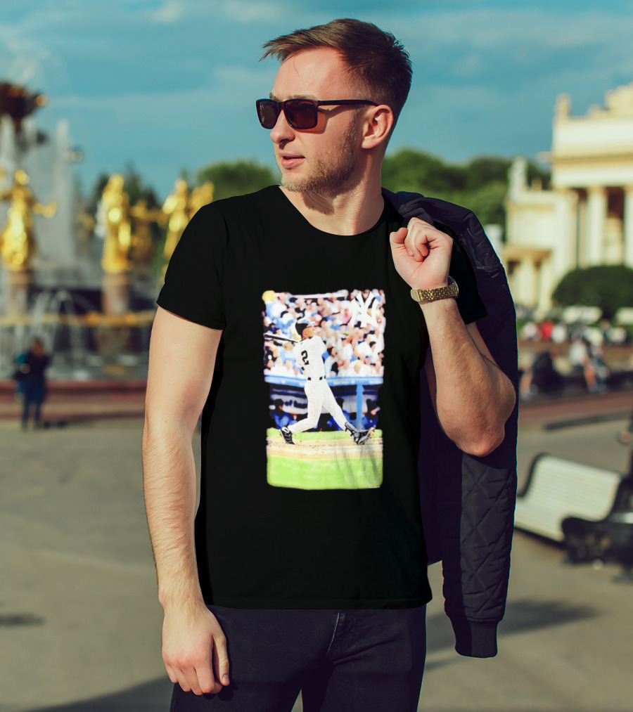 Derek Jeter New York Yankees Legendary Swing Moment T-Shirt