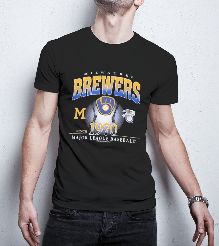 Milwaukee Brewers 1970 Major League Baseball M T-Shirt