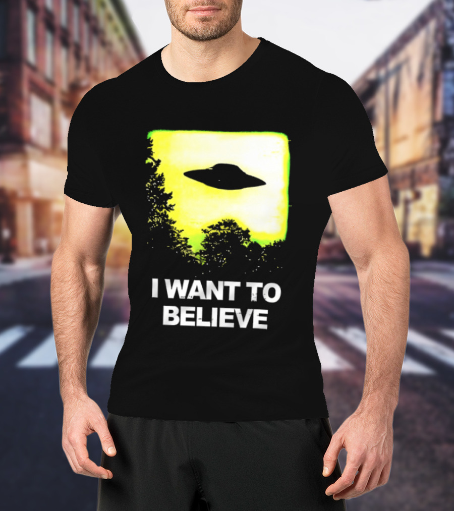Alien I Want To Believe UFO Silhouette Paranormal Activity The Truth Is Out There T-Shirt