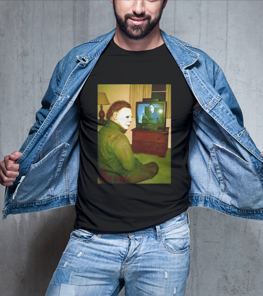 Michael Myers Ing Himself On TV Halloween Scene T-Shirt