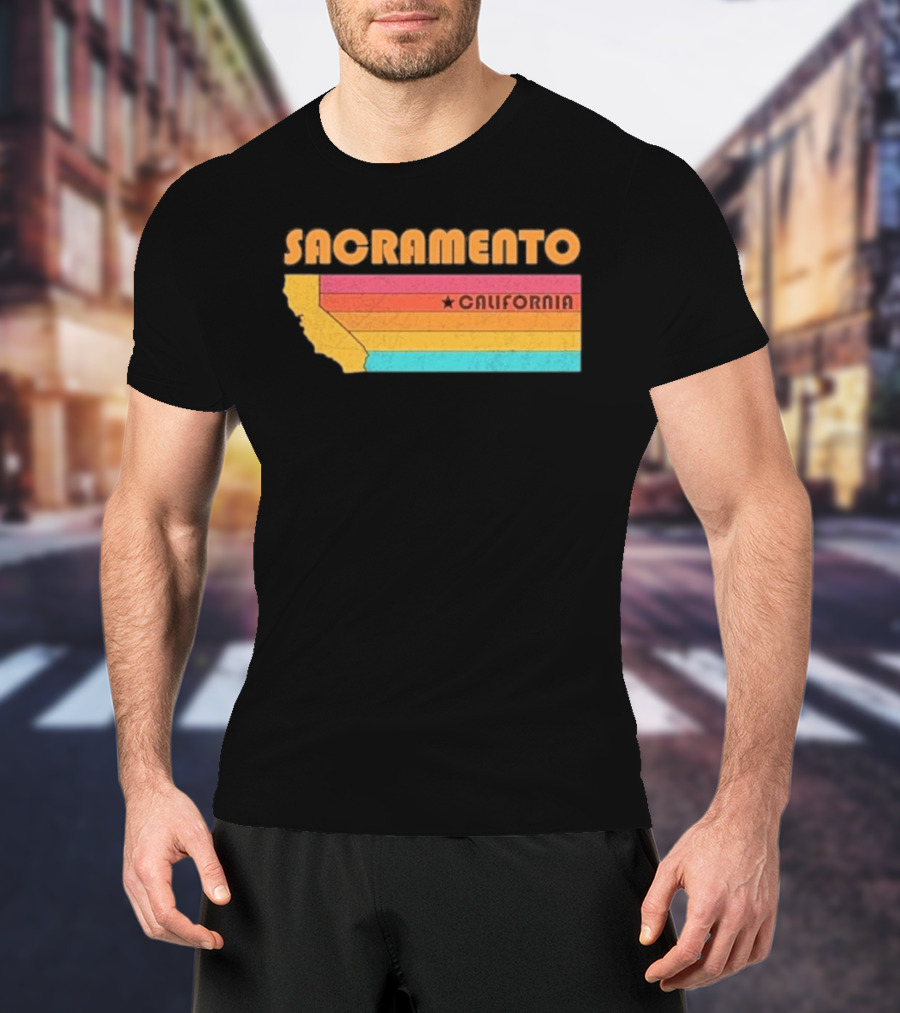 Sacramento California Retro Map Souvenir T-Shirt
