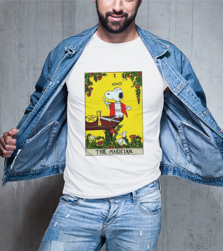 Snoopy Peanuts The Magician Tarot Card T-Shirt