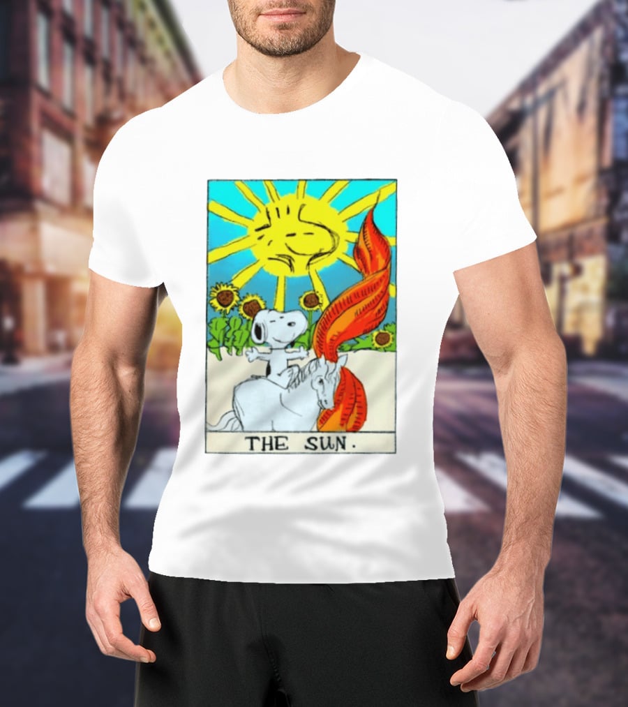 Snoopy The Sun Tarot Card Peanuts Charlie Brown Tarot T-Shirt