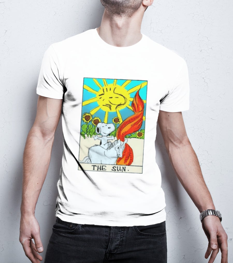 Snoopy The Sun Tarot Card Peanuts Charlie Brown Tarot T-Shirt