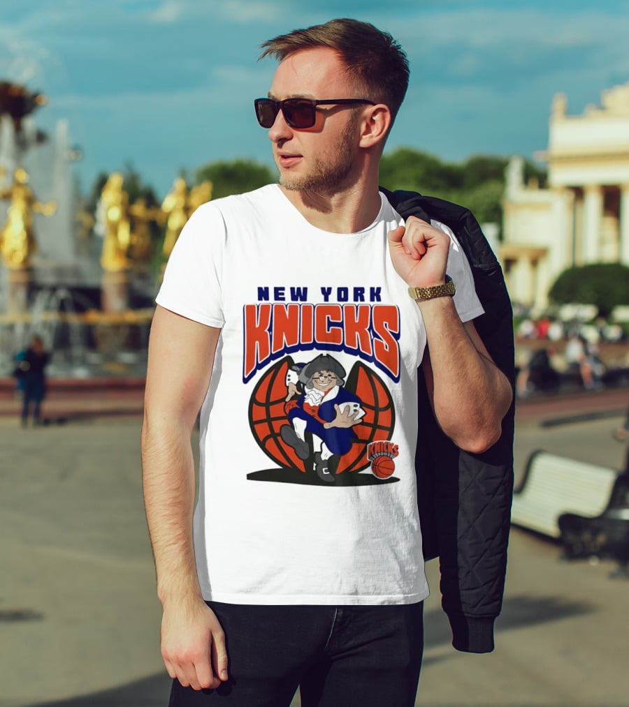 New York Knicks Father Knickerbocker Basketball Mania T-Shirt