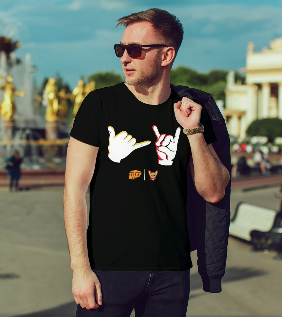 El Paso Chihuahuas Fear The Ears Hand Signs Gesture T-Shirt