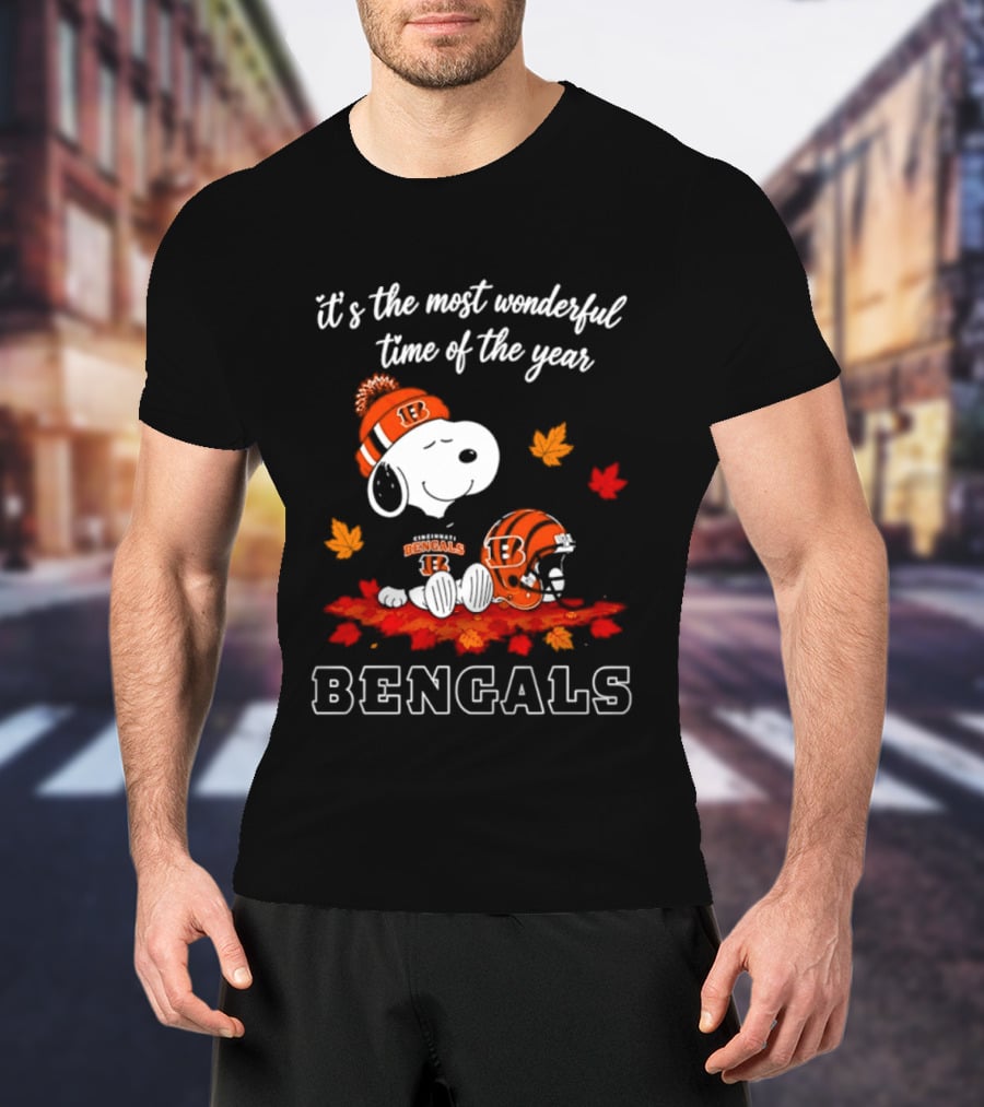 Cincinnati Bengals Snoopy Fall Halloween 2026 It's The Most Wonderful Time Of The Year T-Shirt