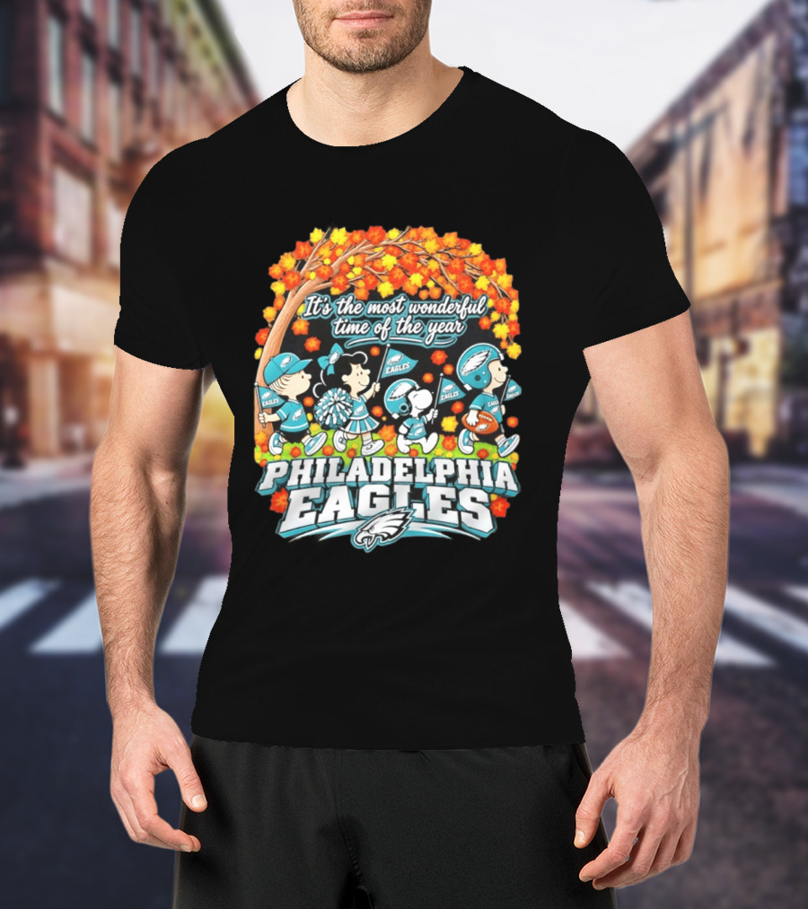 Philadelphia Eagles Peanuts Characters Autumn It's The Most Wonderful Time Of The Year T-Shirt