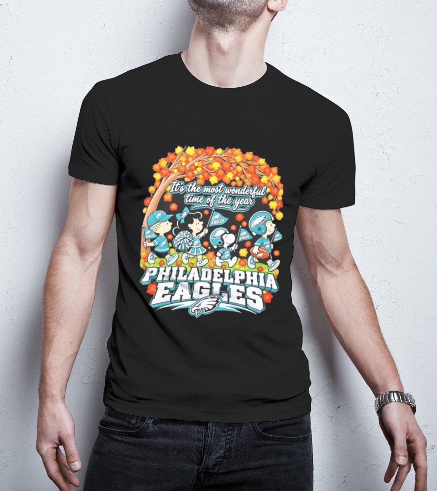 Philadelphia Eagles Peanuts Characters Autumn It's The Most Wonderful Time Of The Year T-Shirt