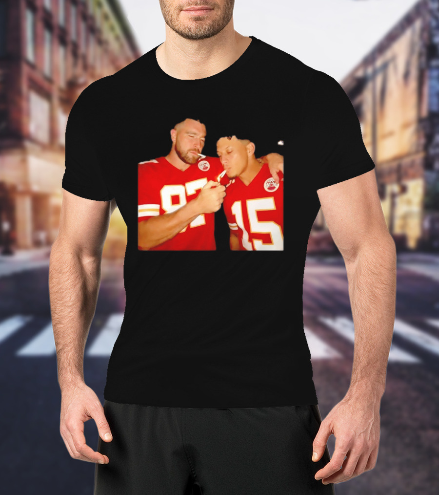 Kansas City Chiefs Mahomes Kelce Smoking 87 15 T-Shirt