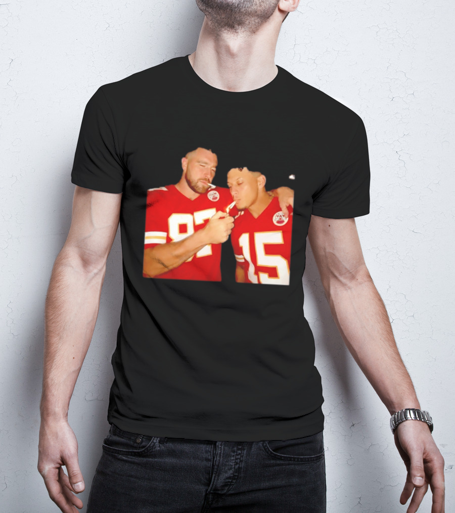 Kansas City Chiefs Mahomes Kelce Smoking 87 15 T-Shirt