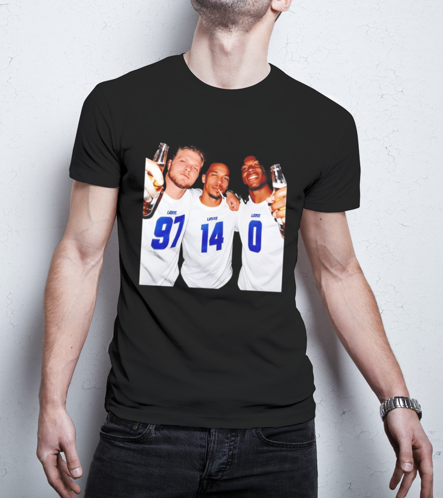 Detroit Lions Aidan Hutchinson Amon Ra St. Brown Jahmyr Gibbs Holding Beer Bottles Smoking Celebration T-Shirt