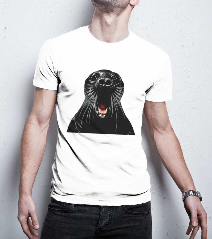 Screaming Black Seal Meme Hilarious Animal Expression T-Shirt