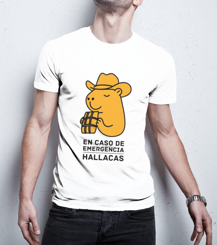 En Caso De Emergencia Hallacas Capybara Cowboy Hat T-Shirt