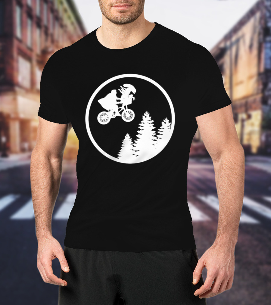 Alien On Bicycle With Trees In Circle Flying Scene 2026 T-Shirt