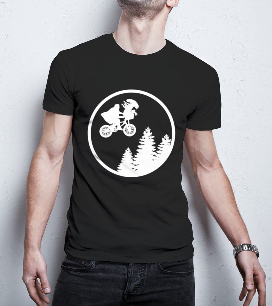 Alien On Bicycle With Trees In Circle Flying Scene 2026 T-Shirt