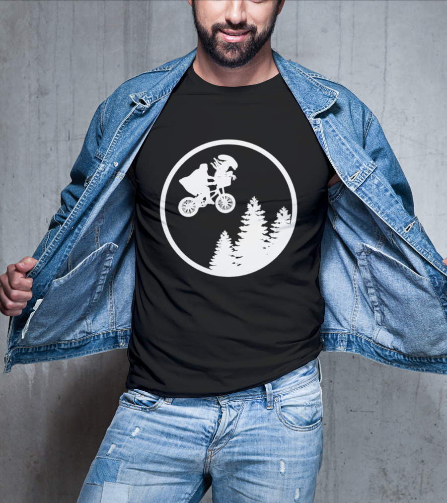 Alien On Bicycle With Trees In Circle Flying Scene 2026 T-Shirt