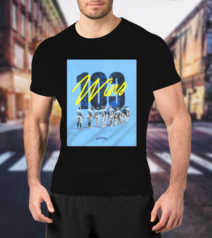 Milwaukee Brewers 103 Wins Celebration Team Huddle T-Shirt