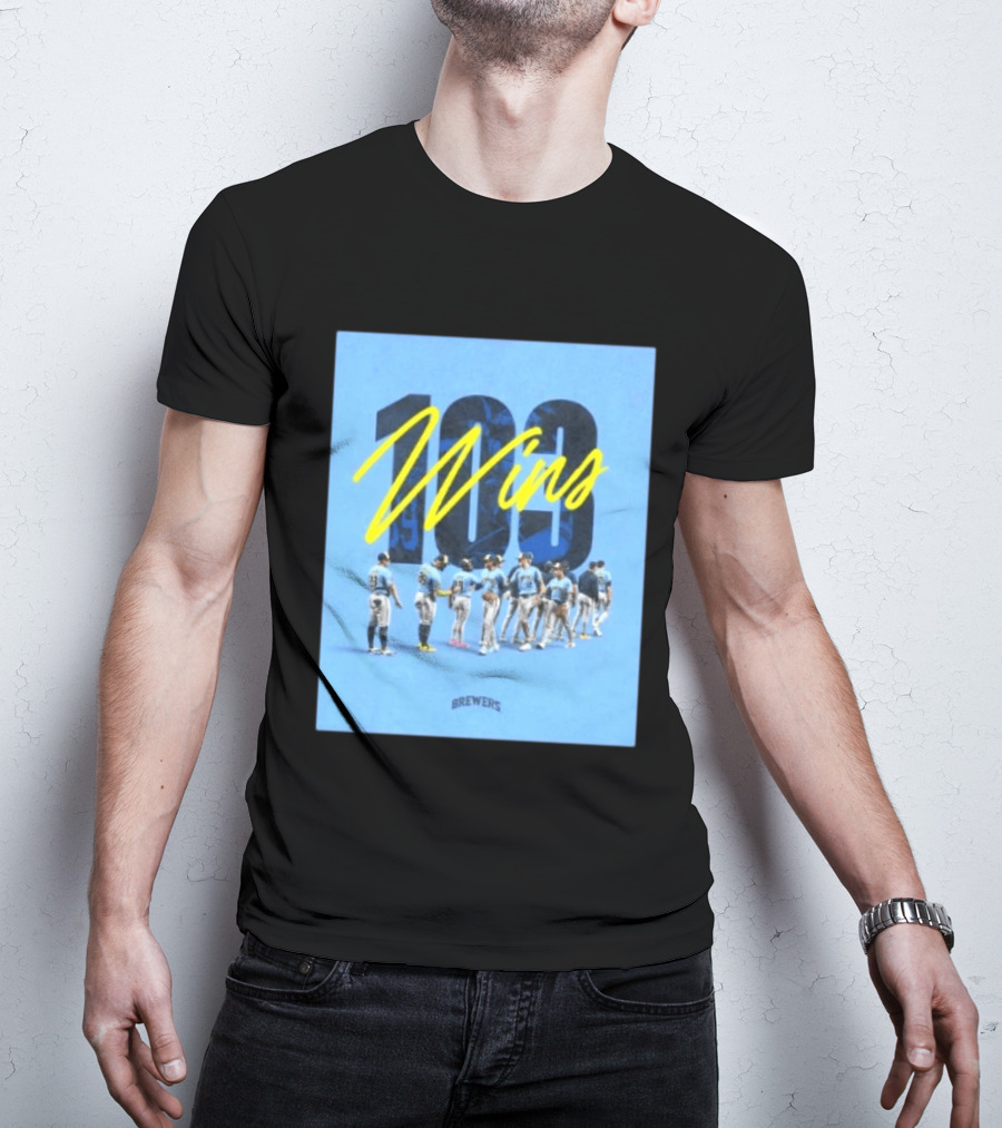 Milwaukee Brewers 103 Wins Celebration Team Huddle T-Shirt