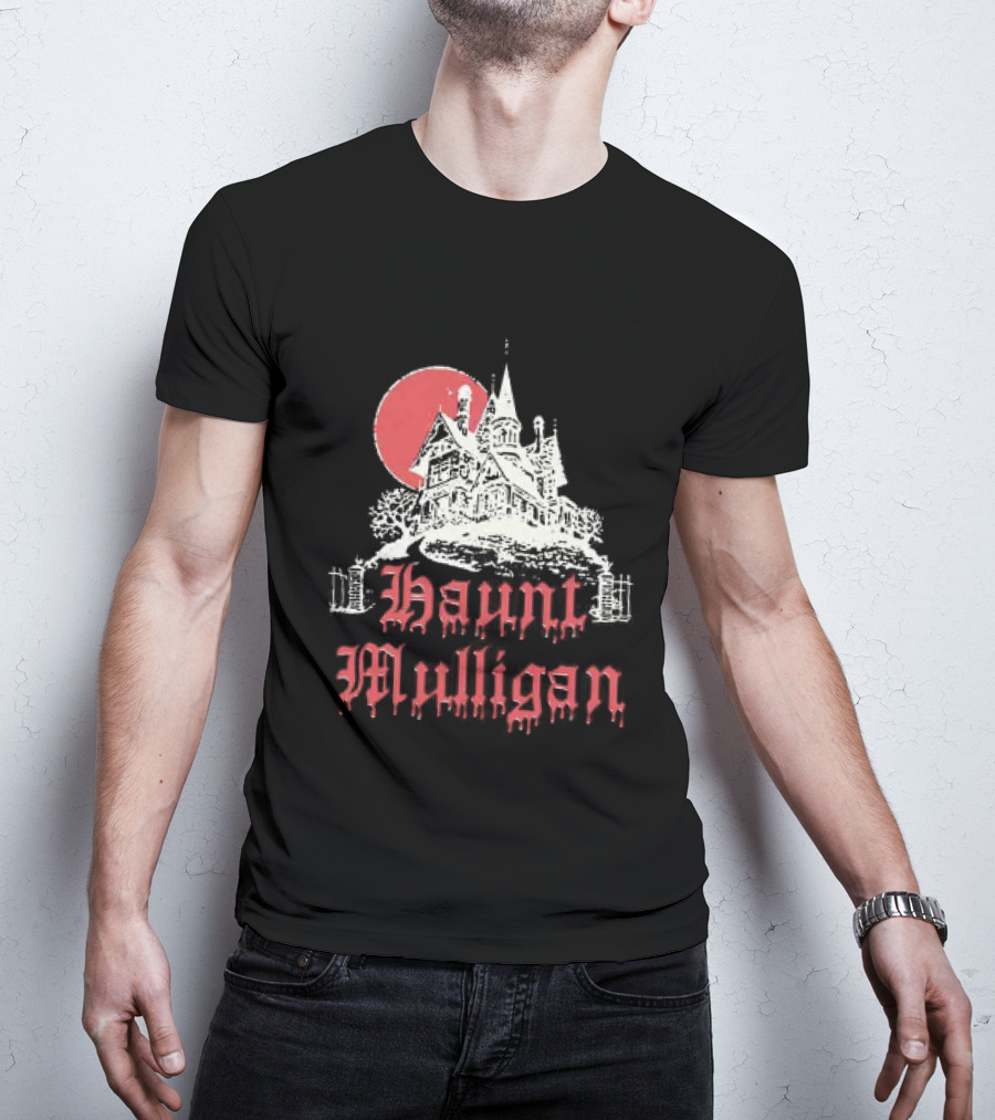 Hot Mulligan Haunted House Halloween Castle 2026 T-Shirt